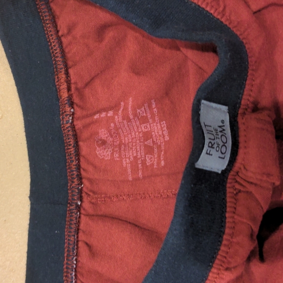 Fruit of the loom boxers size medium - Picture 2 of 3